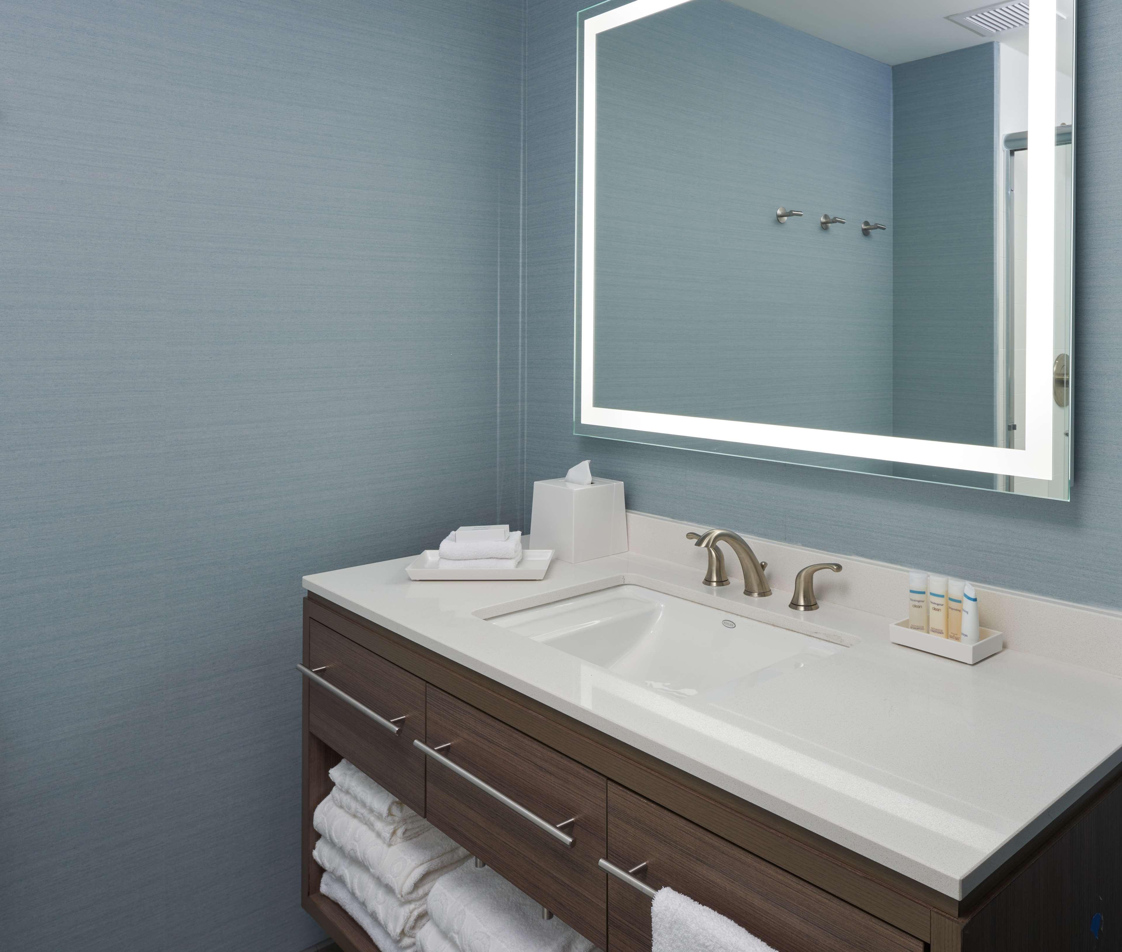 Home2 Suites By Hilton Pompano Beach Pier, Fl Bagian luar foto